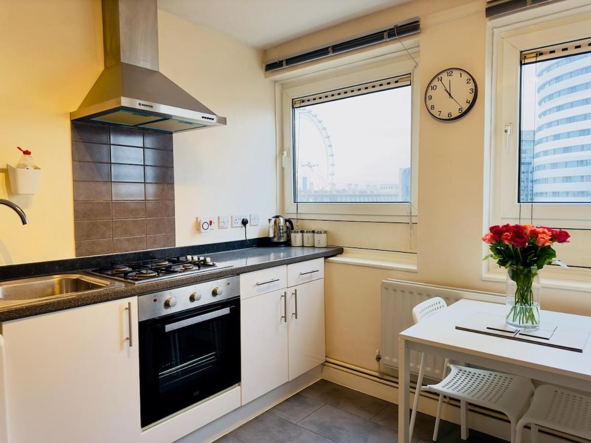 Prime Location By Eye - Direct View - Entire Flat For 3 Adults & 1 Child * Londres